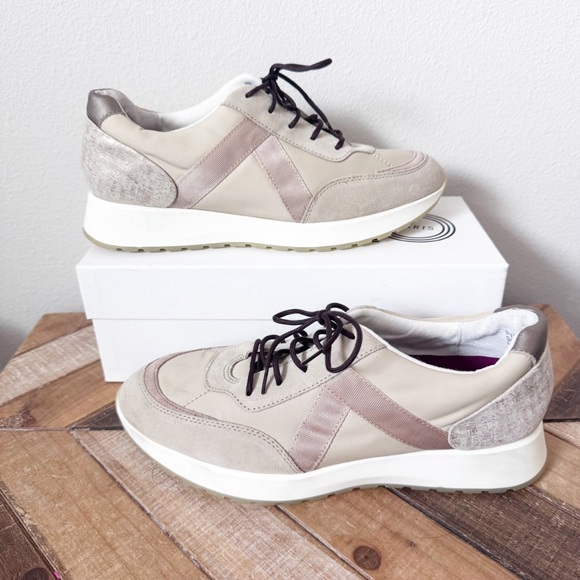 Munro Piper Sneakers - Picture 4 of 11